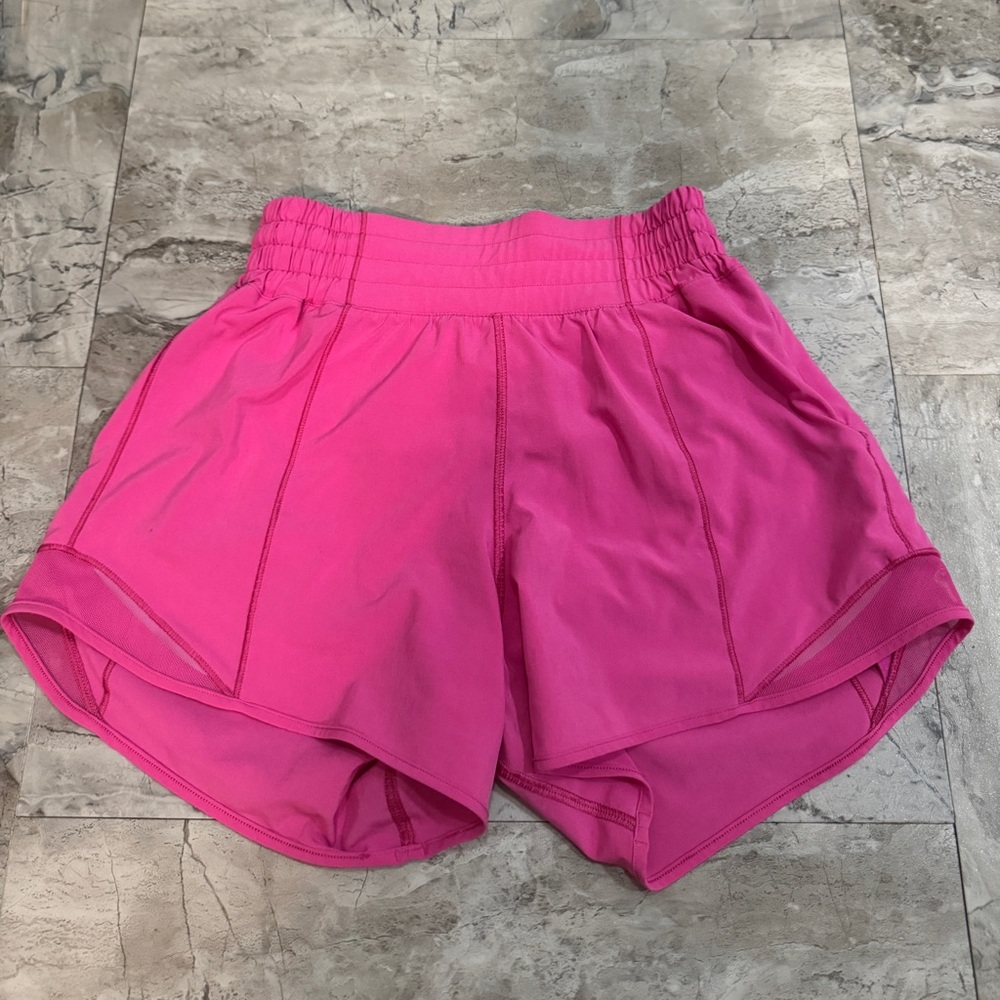 Lululemon Hotty Hot Sonic Pink- size 2